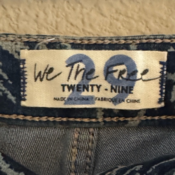 We The Free Free‎ People Youthquake Floral Printed Cropped Flare Jeans Size 29 - Picture 8 of 8